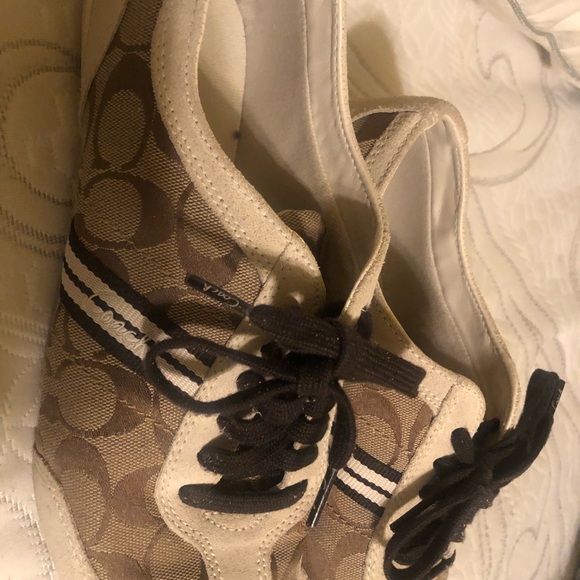 Coach Beyla shoes.  Size 11 - Picture 2 of 3